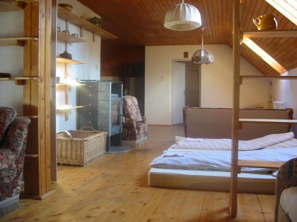 The Zen Hotel - Posticum Oradea Eksteriør billede