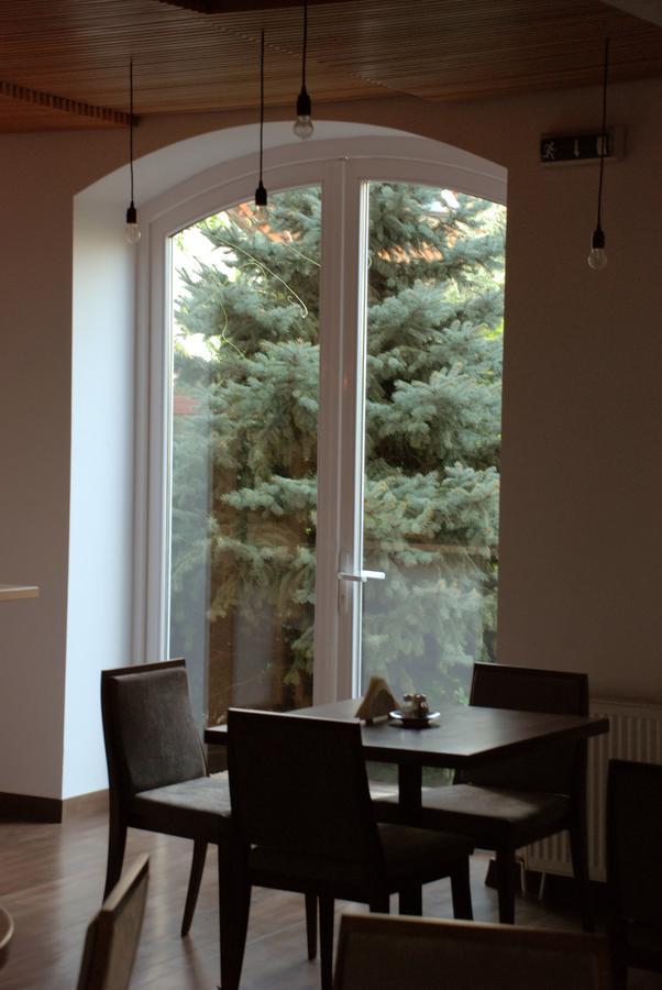 The Zen Hotel - Posticum Oradea Eksteriør billede