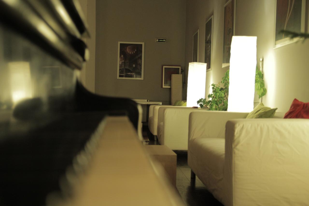 The Zen Hotel - Posticum Oradea Eksteriør billede