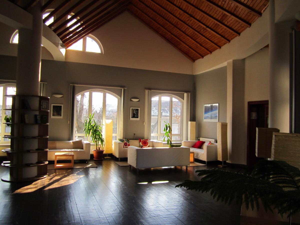The Zen Hotel - Posticum Oradea Eksteriør billede