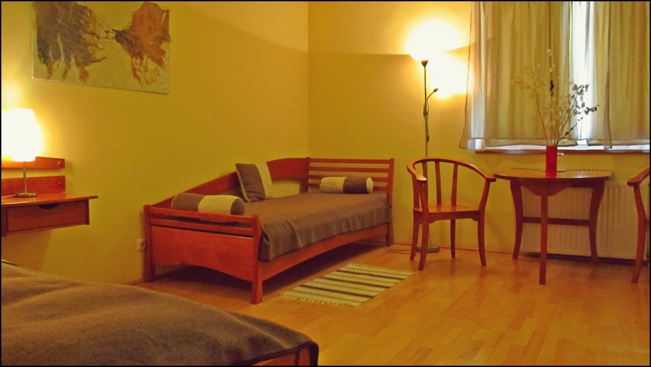 The Zen Hotel - Posticum Oradea Eksteriør billede