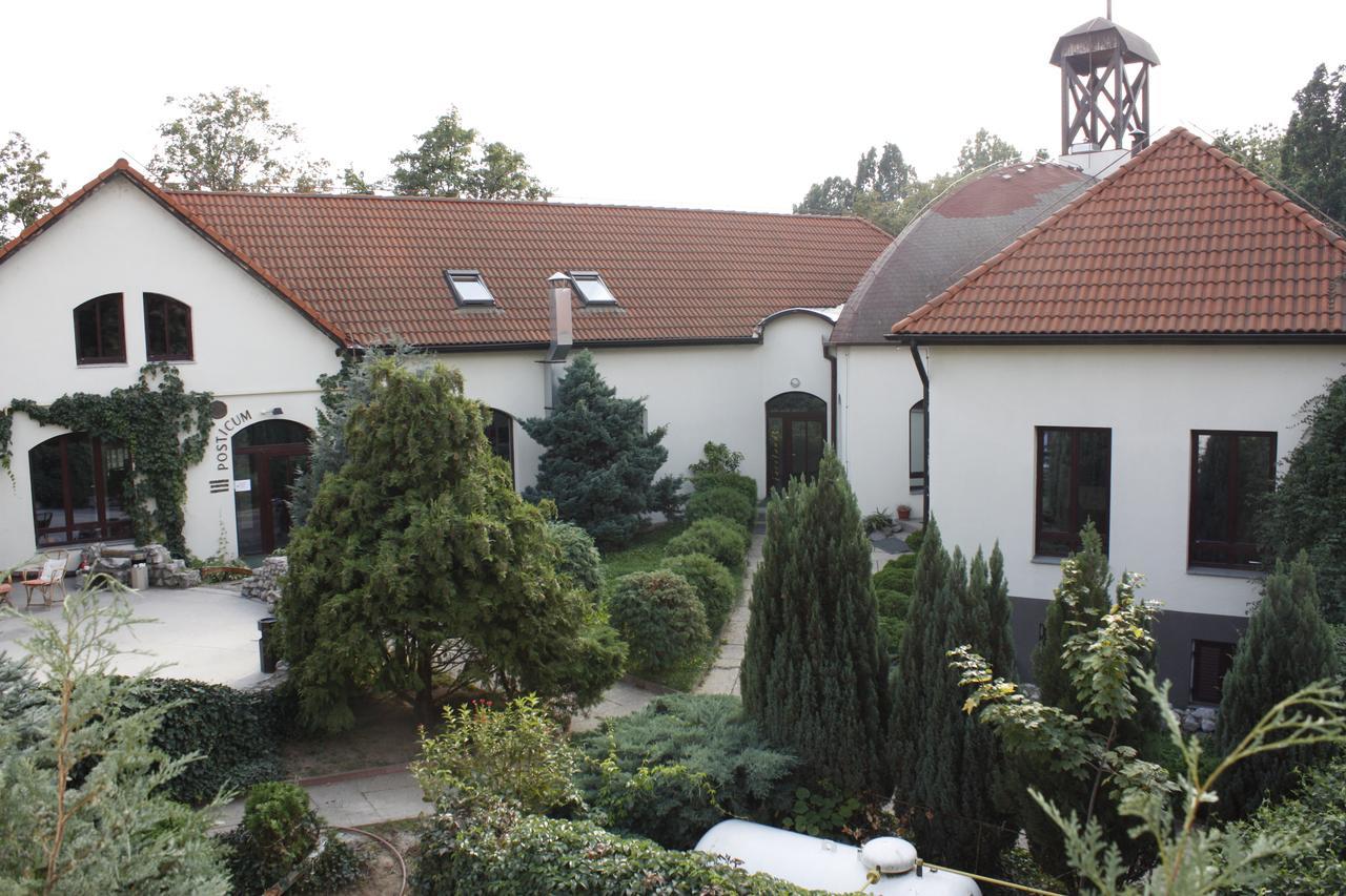 The Zen Hotel - Posticum Oradea Eksteriør billede
